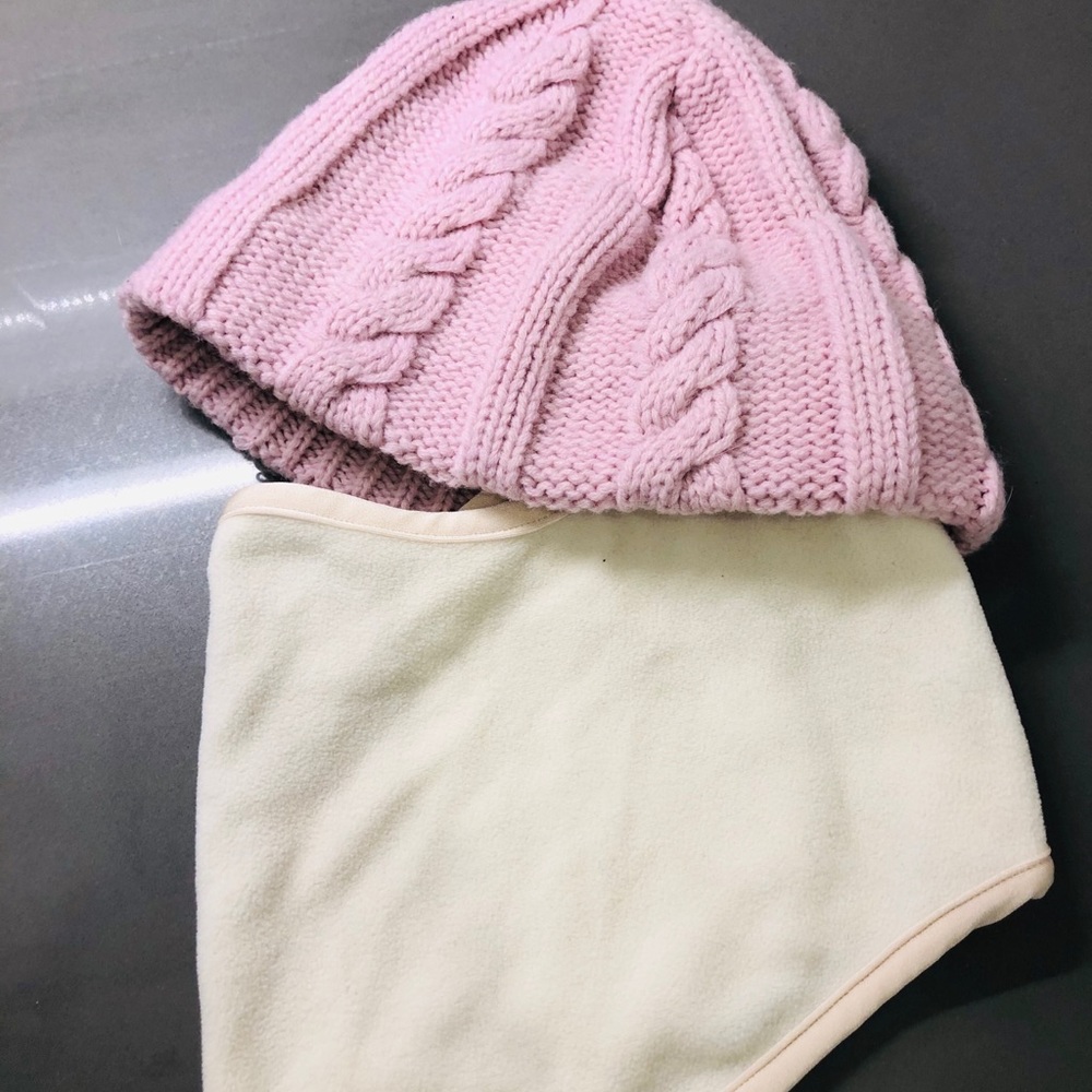 Serius pink hat with attached face mask